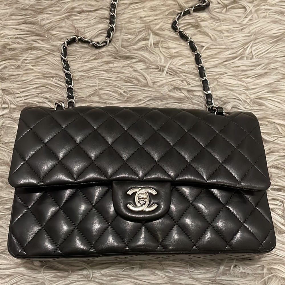 Chanel Medium Classic Double Flab Black